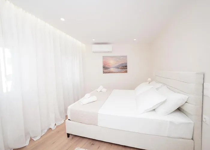 Pearl Port House בית נופש *